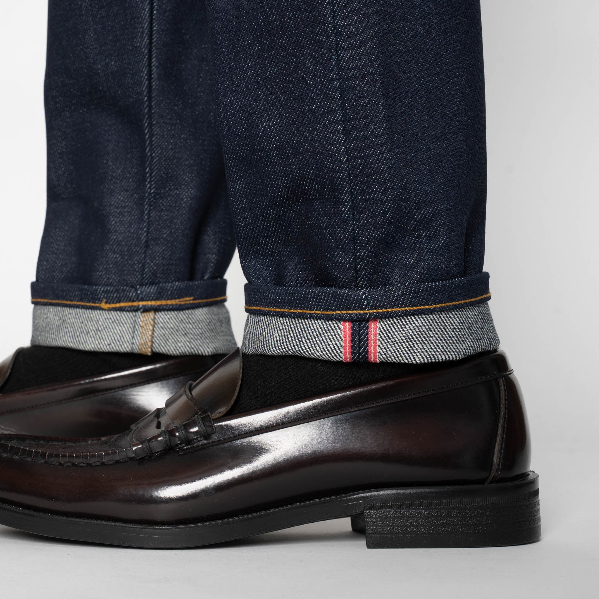 Weird Guy - Elephant 14 - Dirty Elephant