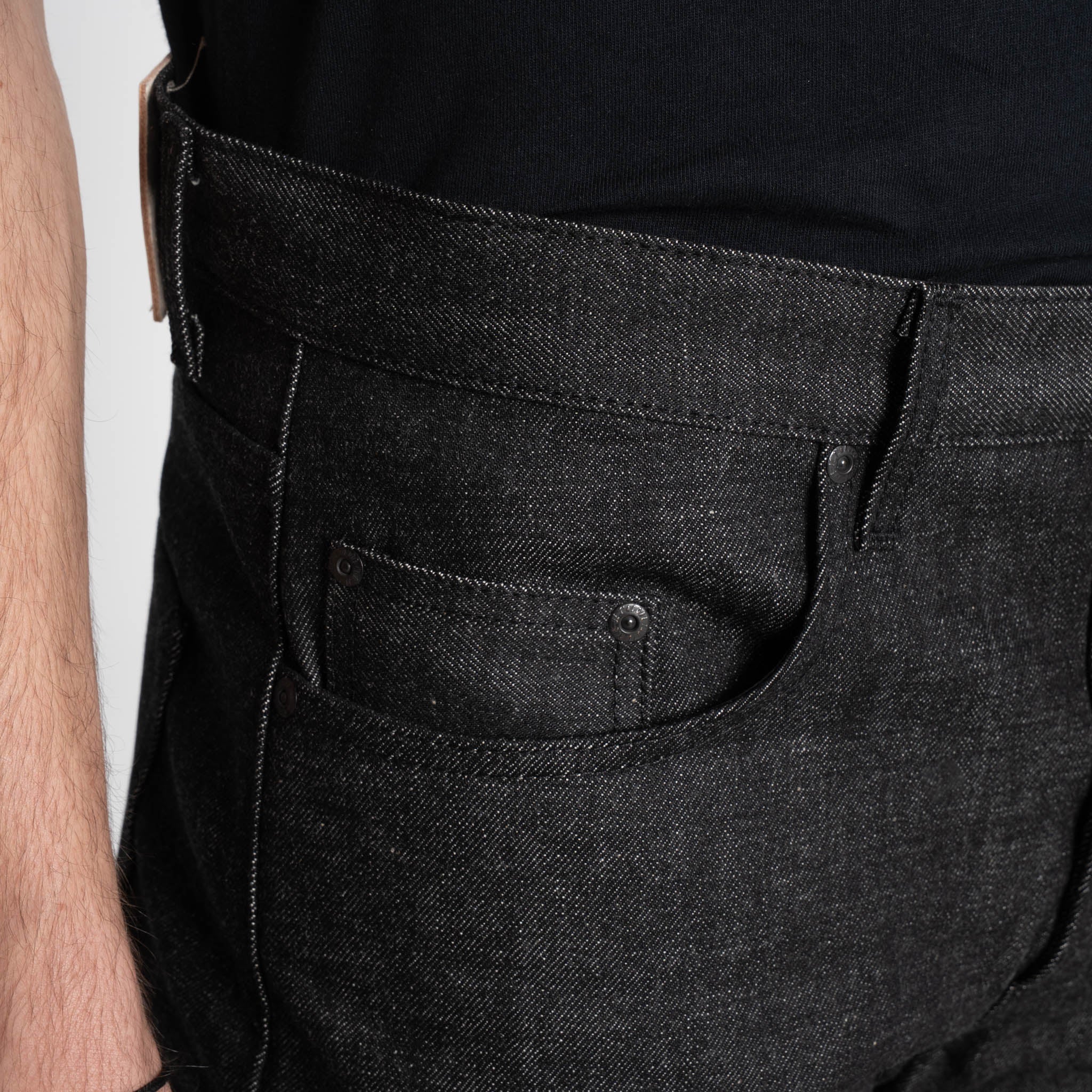 Strong Guy - Yatagarasu Selvedge - Black by Naked & Famous Denim