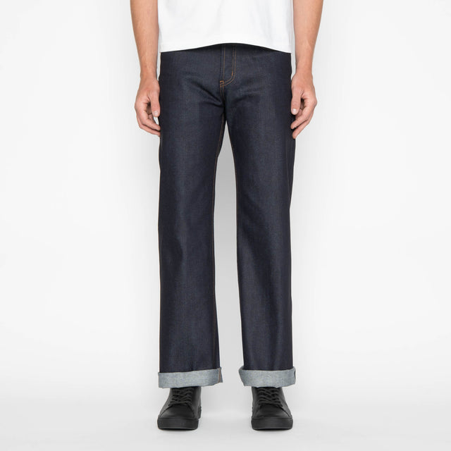 STRONG GUY fit – front view