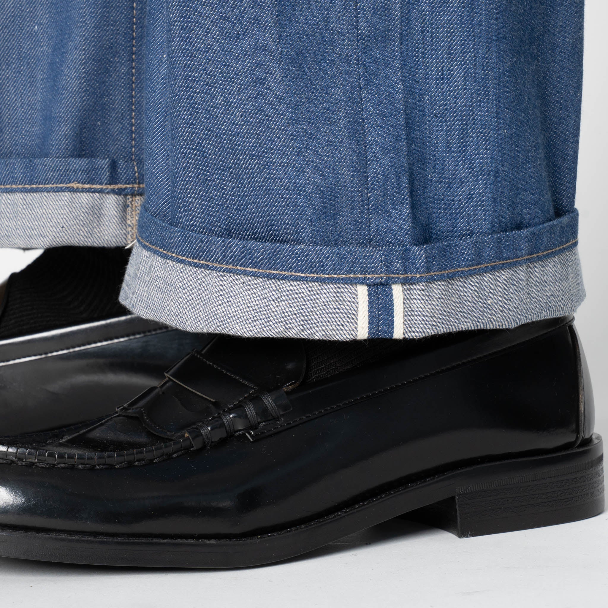 Strong Guy - The Cat’s Pajamas Selvedge - Blue by Naked & Famous Denim