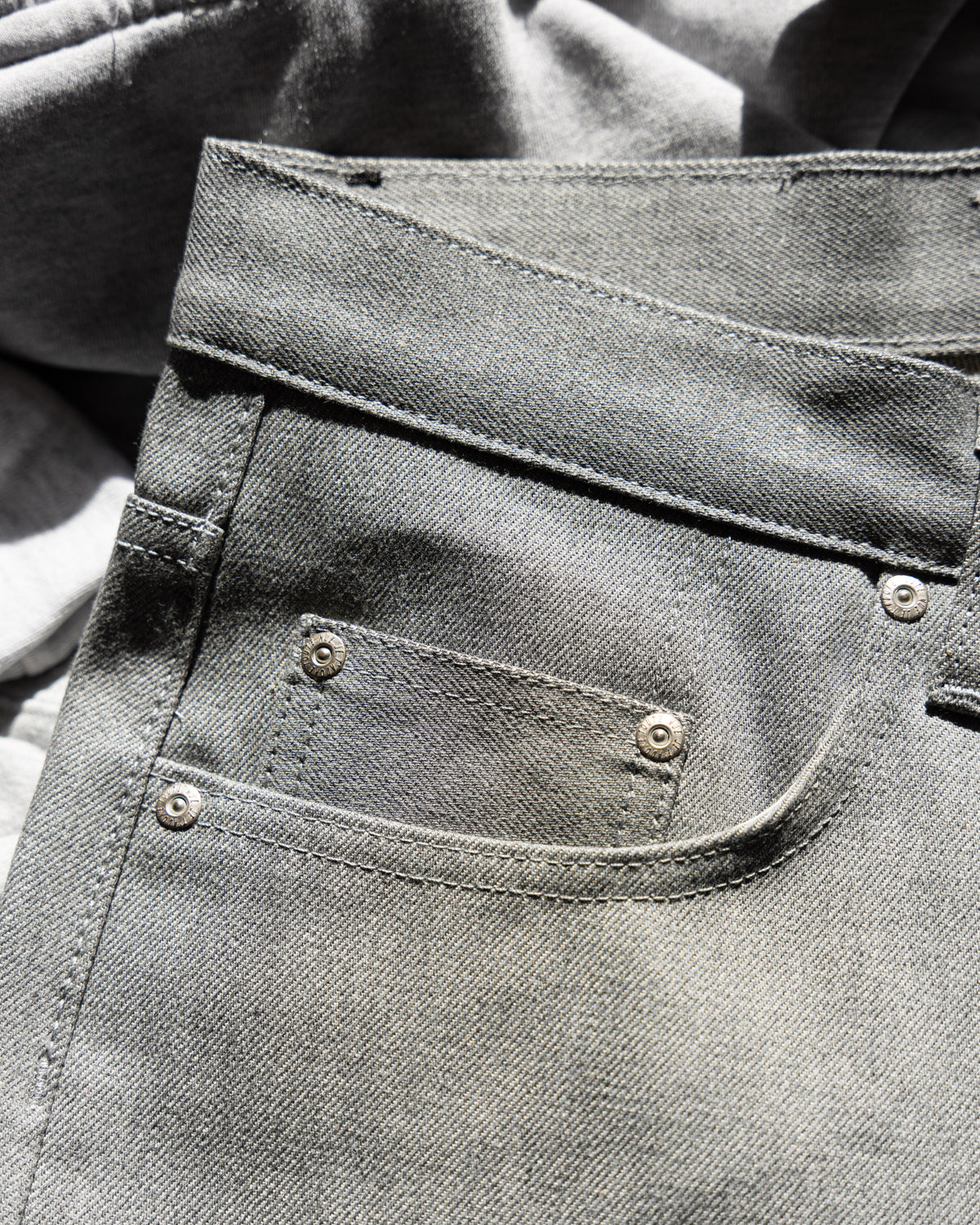 Heather Grey Selvedge: Blended Before Spinning