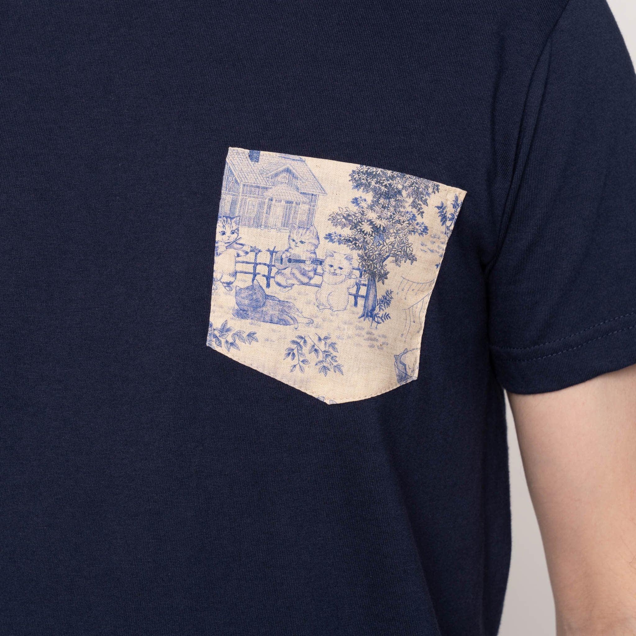 Pocket Tee - Navy - Linen Cats - Blue |Naked & Famous Denim
